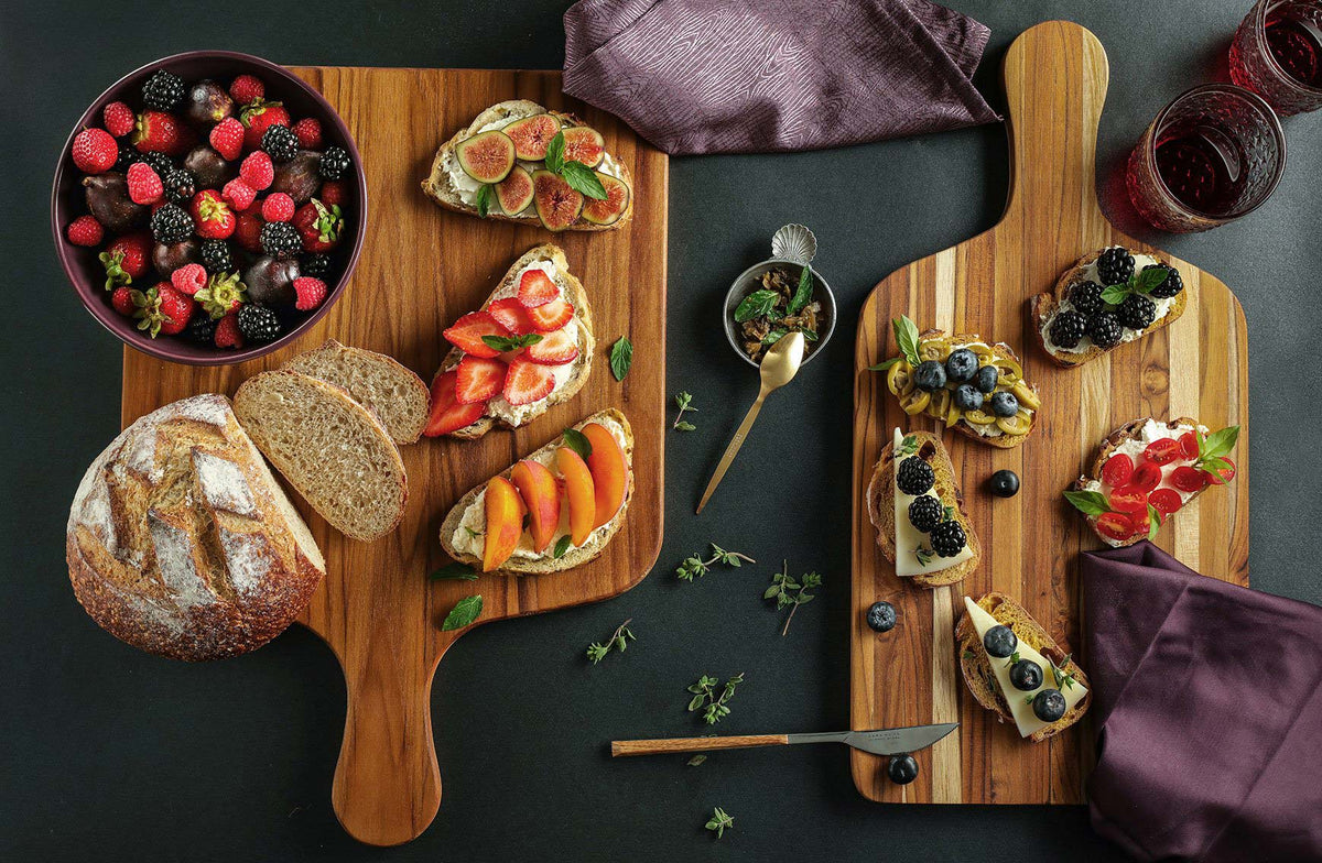Marine Paddle Teak Charcuterie Board & Cutting Board with Handle, 20x10 in