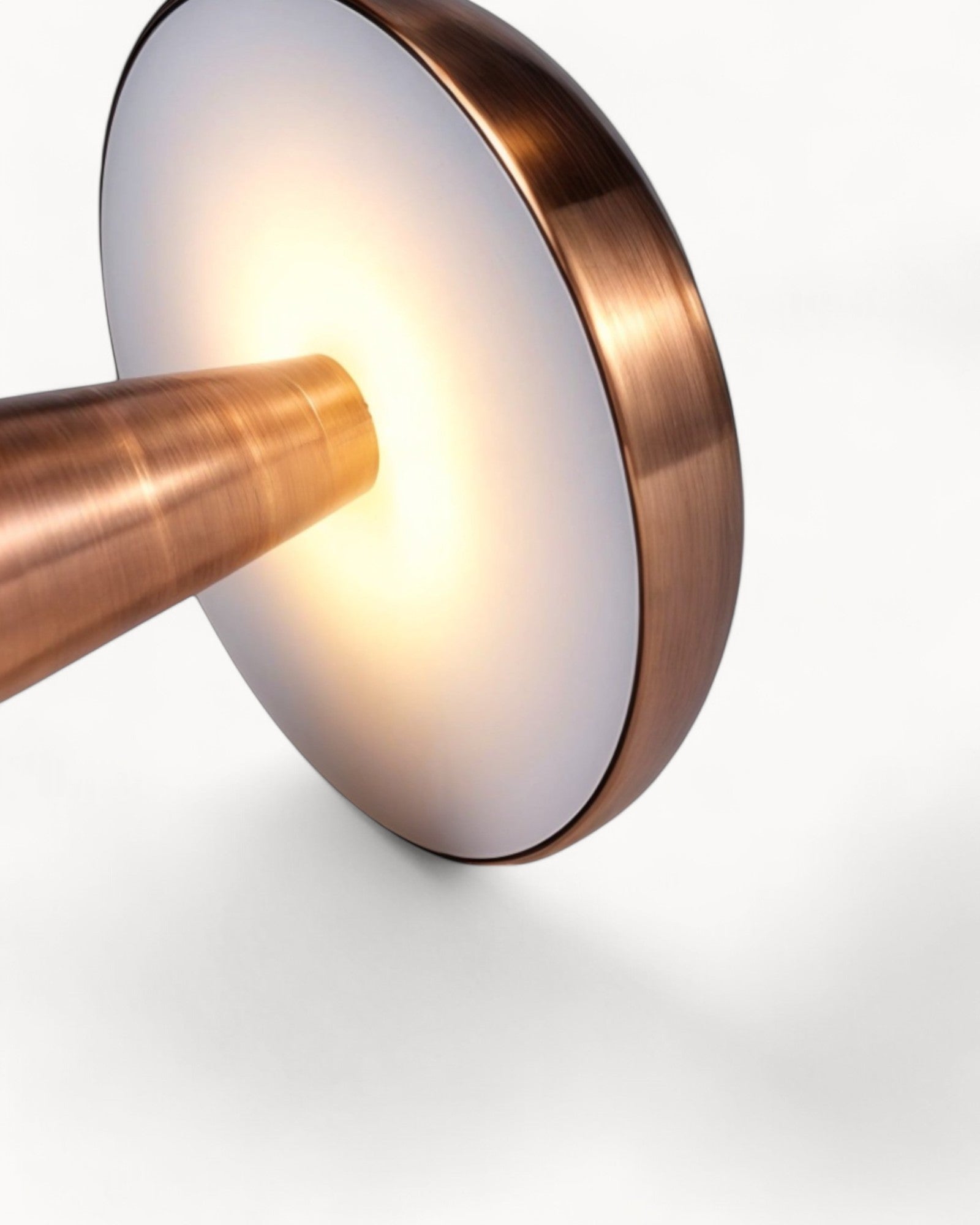 LumaLite Cordless Table Lamp