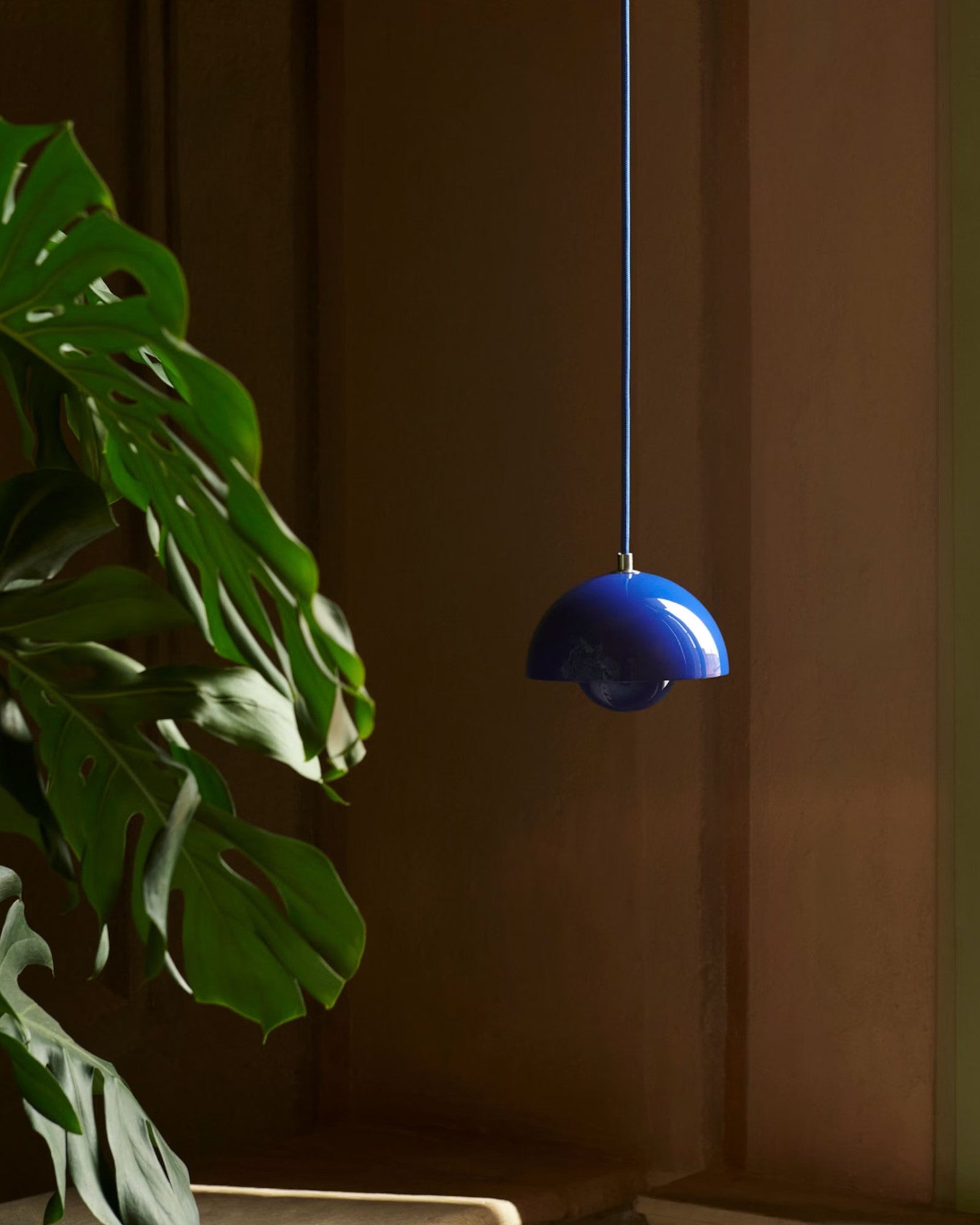LoftElegance LED Pendant (9")