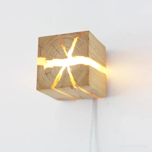 CubeGlow Wooden Wall Lamp