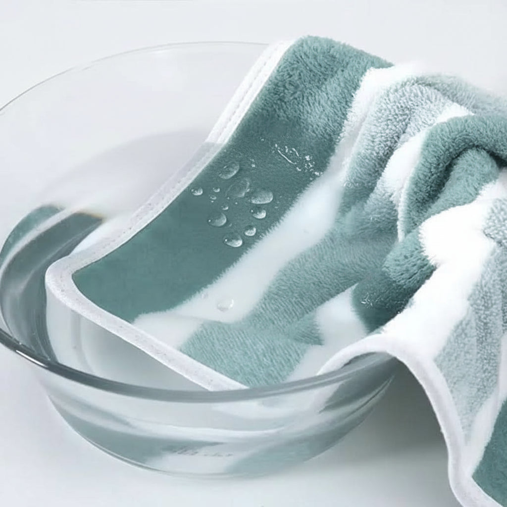 LuxeCoral 8-Piece Towel Set