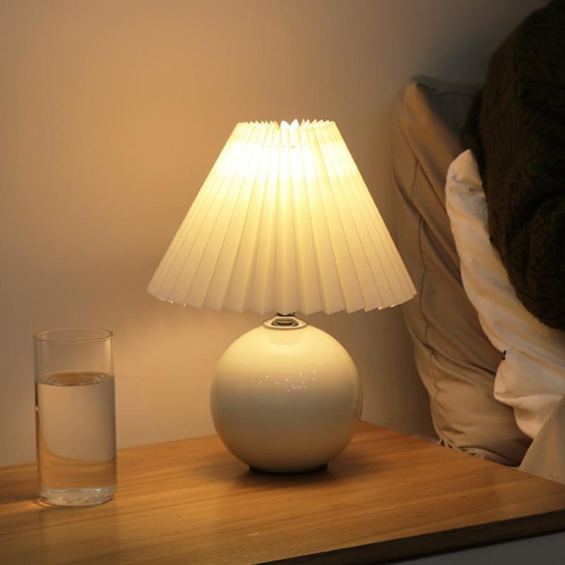 White Ceramic Pleated Table Lamp