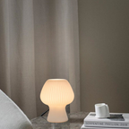 NostalgiaLight Vintage Table Lamp - view 5