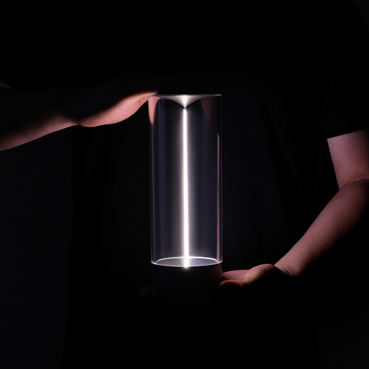 LumiRay Cylindrical Table Lamp