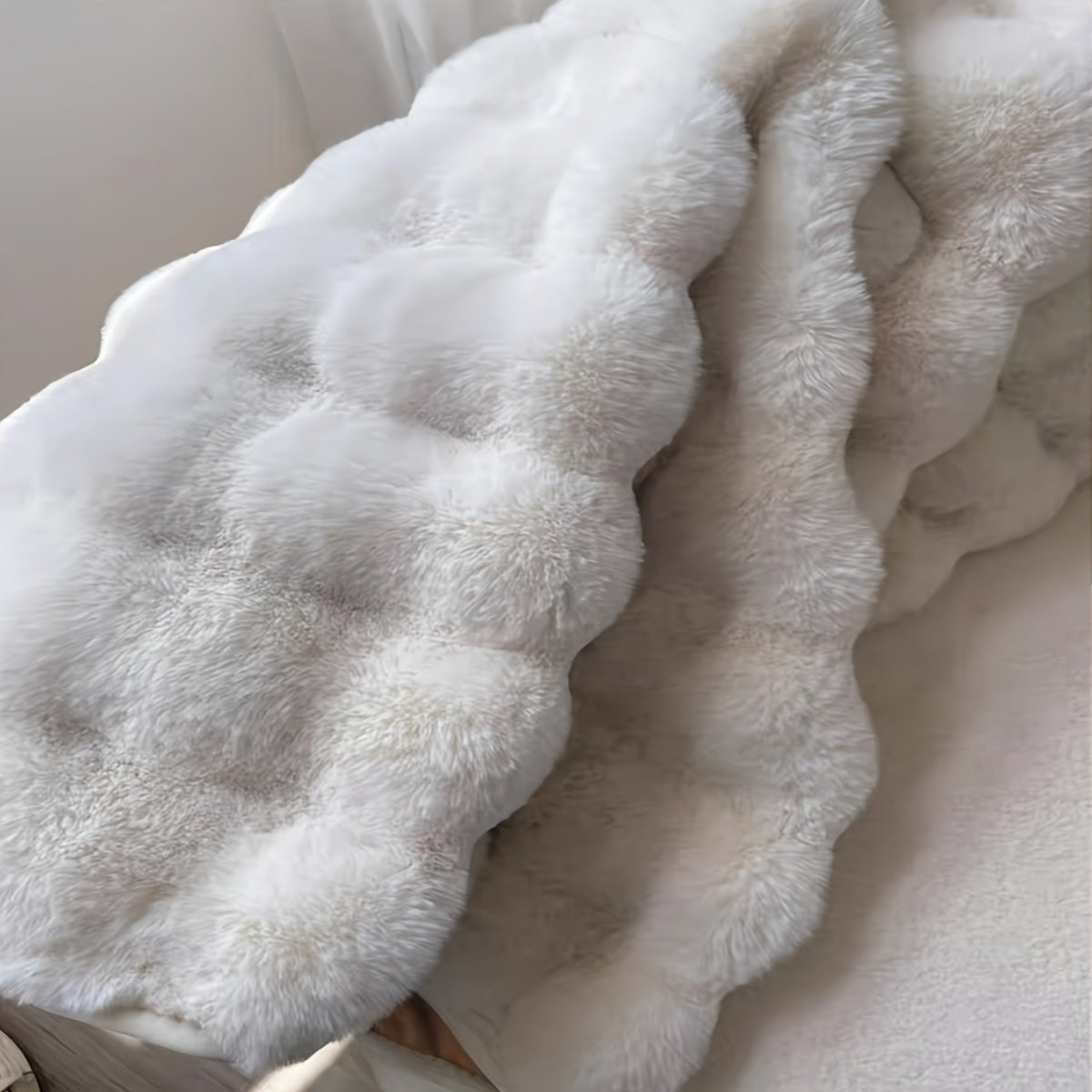 Cloud Comfort Round Bubble Rug | Soft Fluffy Circle Carpet - LivingLX