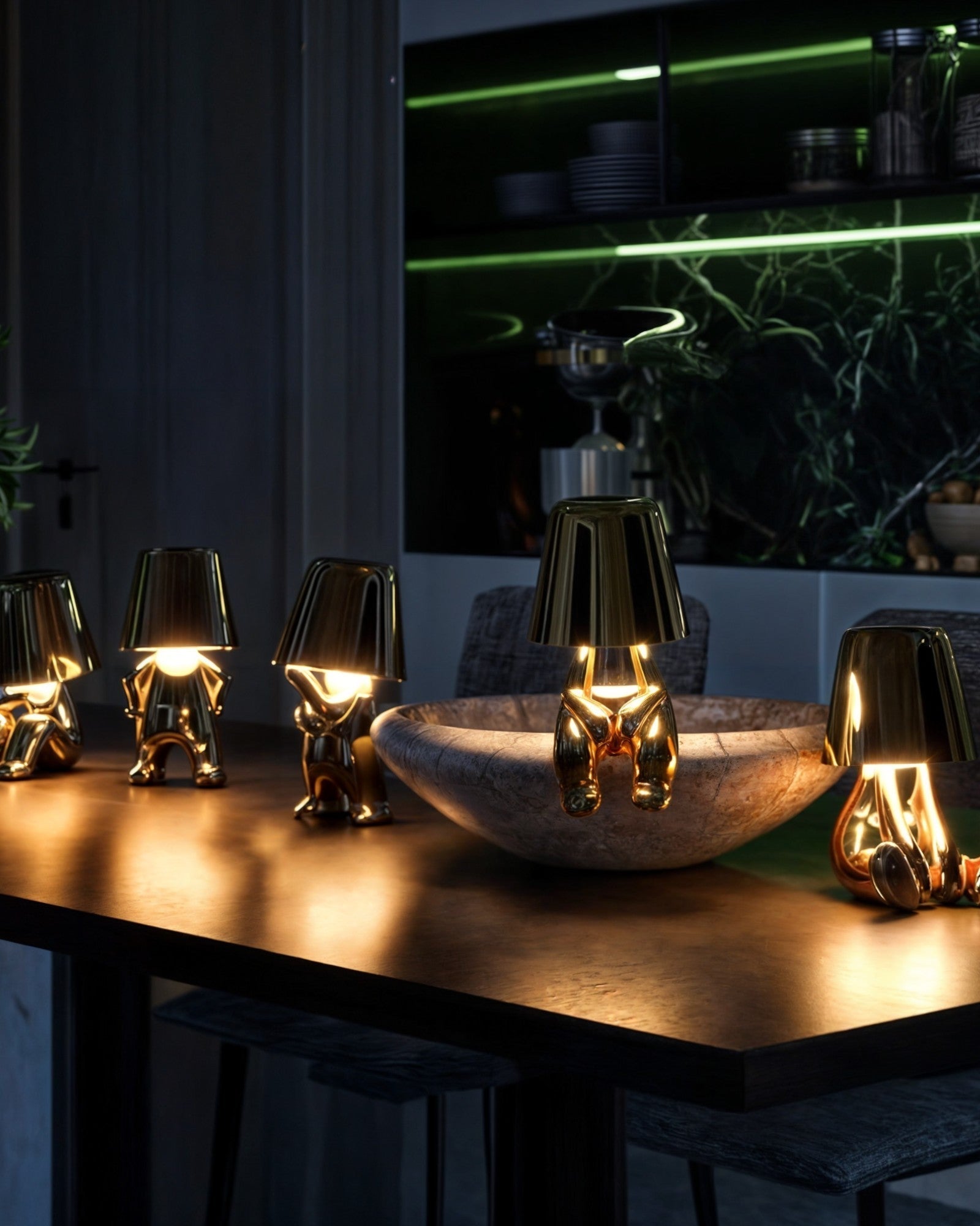 GleamTouch – Gold-Colored USB-Rechargeable Table Lamp, Dimmable and Compact - LivingLX