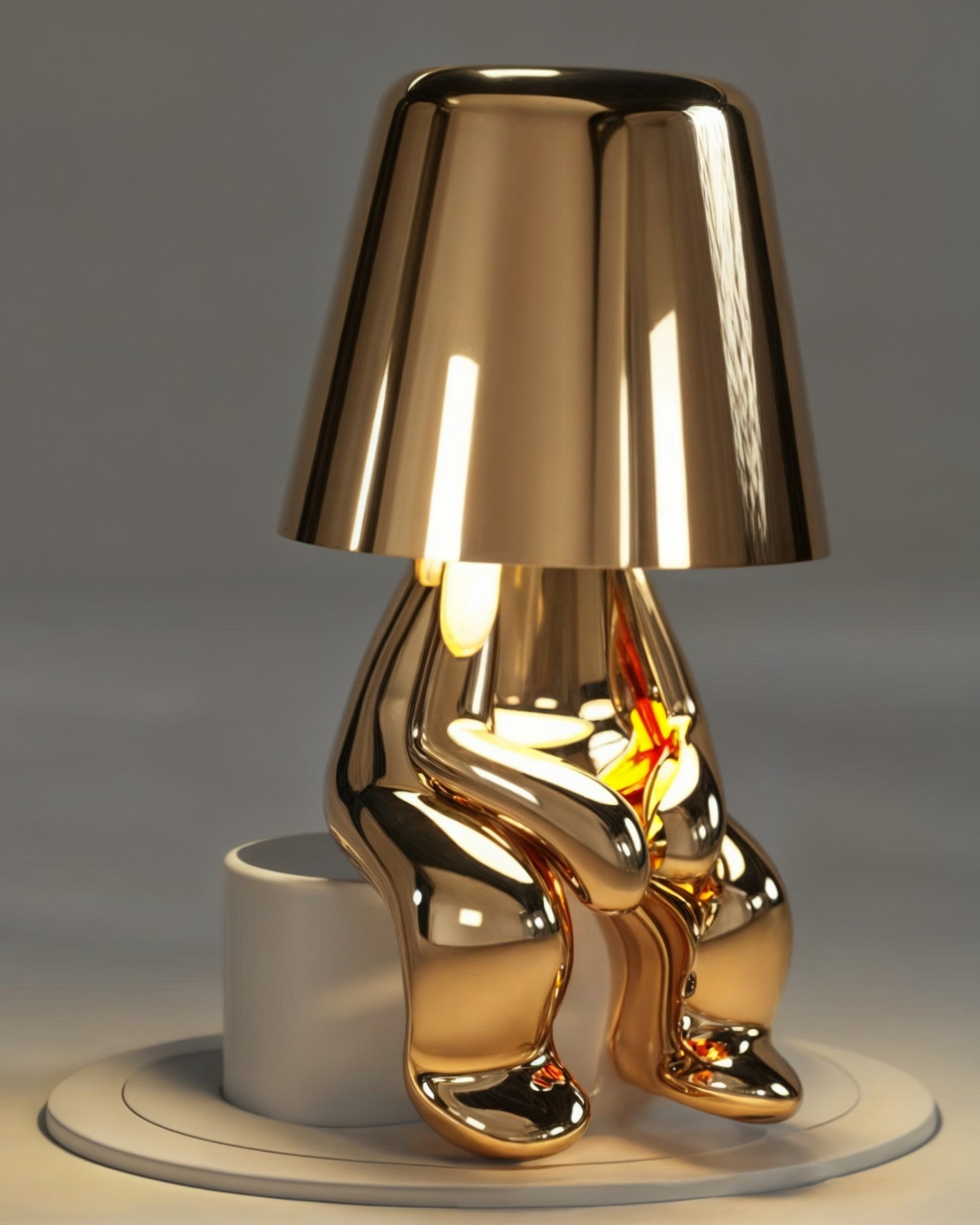 GleamTouch – Gold-Colored USB-Rechargeable Table Lamp, Dimmable and Compact - LivingLX