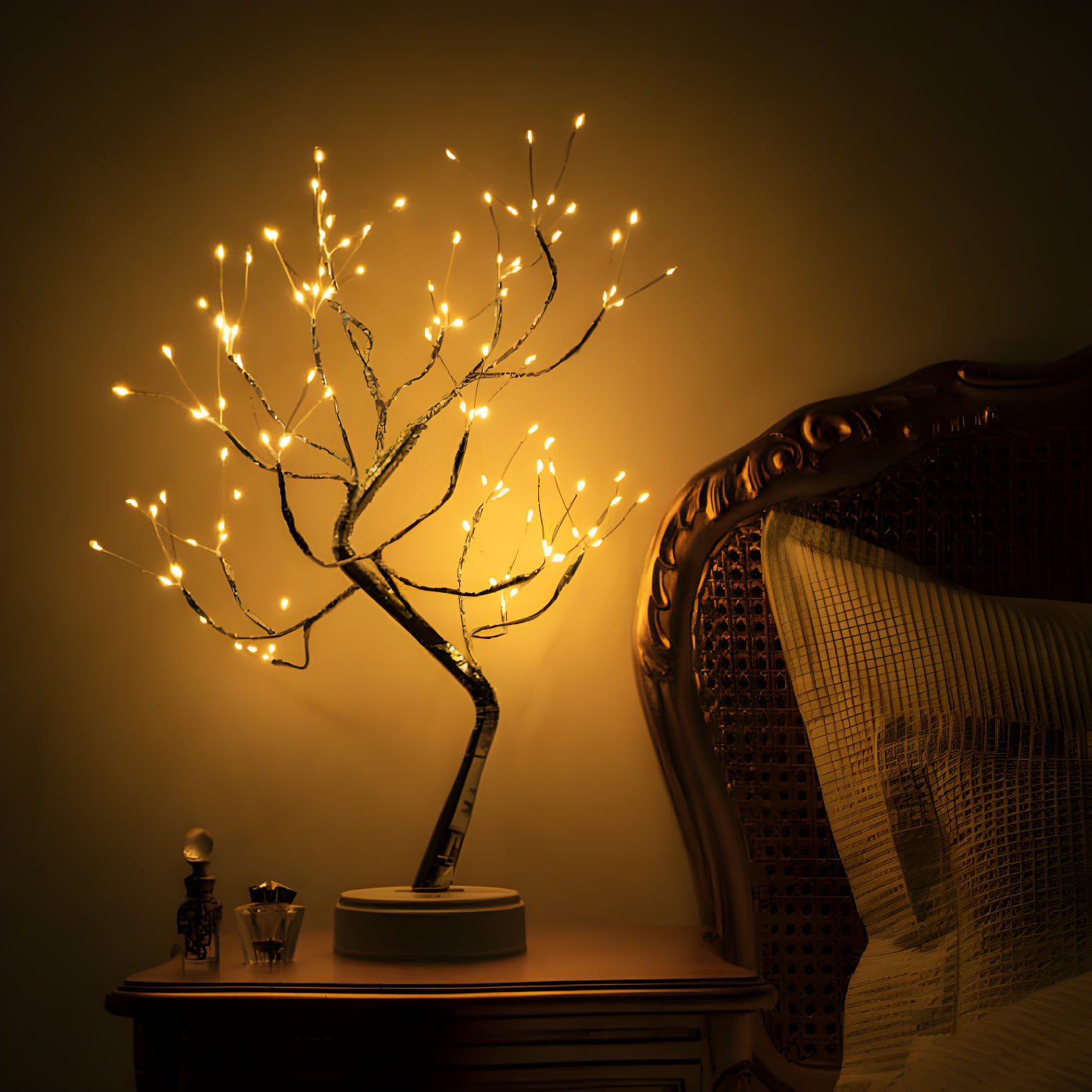 Tulipifera Calming Tree Lamp