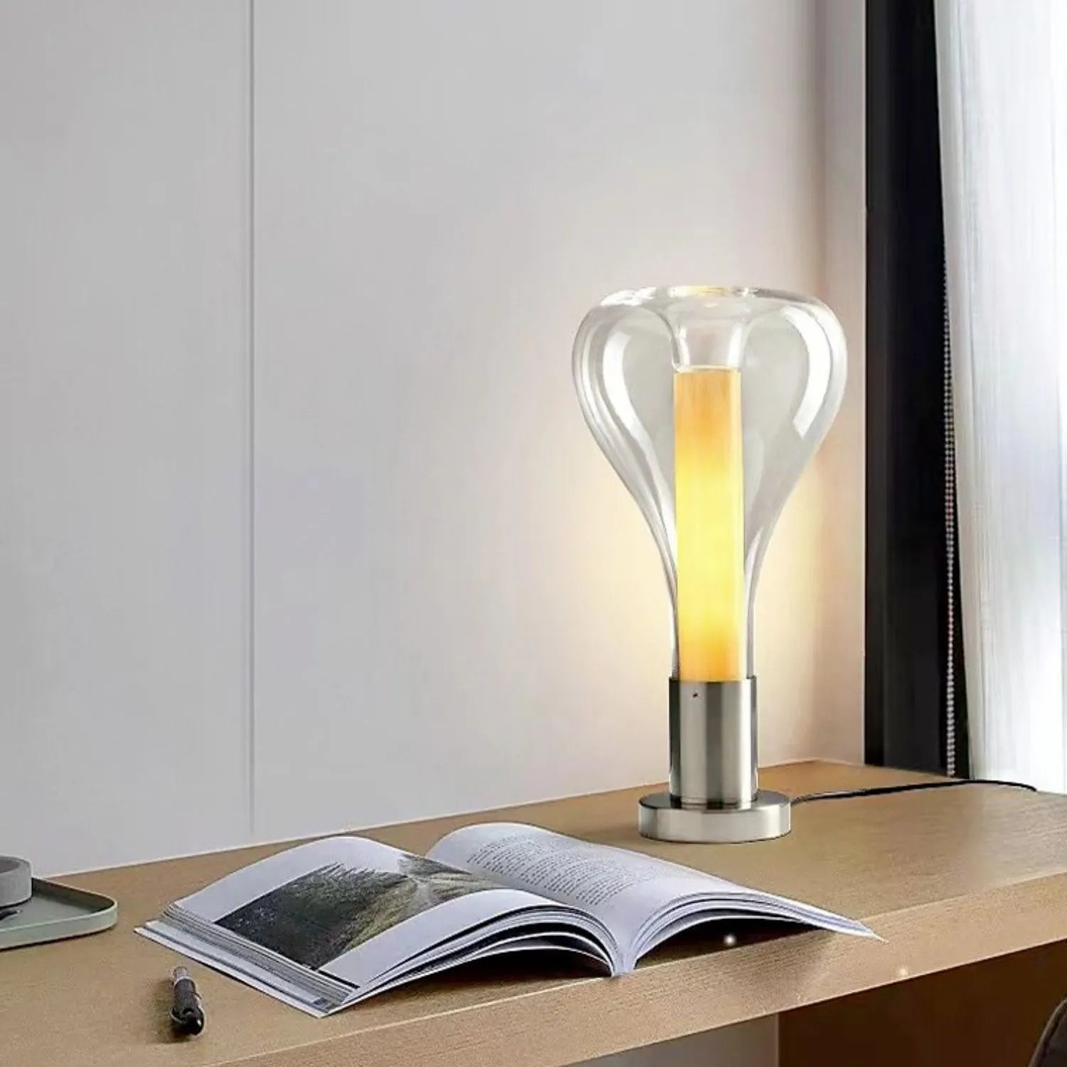 LavaGlow Artistic Table Lamp