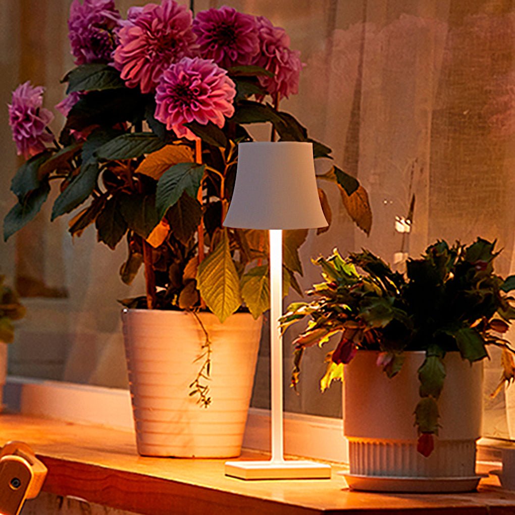 Vesta Cordless Metal Table Lamp (15") - LivingLX